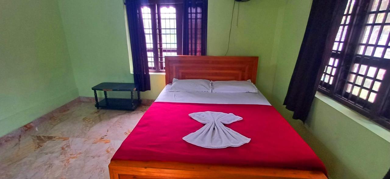 Empire Homestay Kalpetta Exterior photo