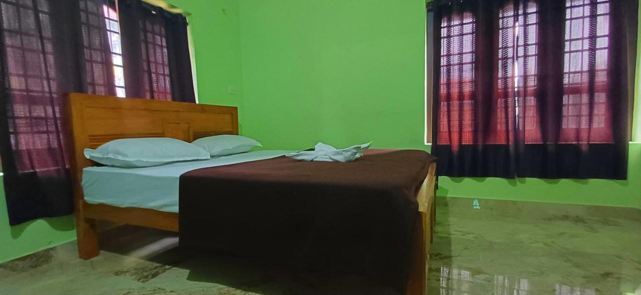 Empire Homestay Kalpetta Exterior photo