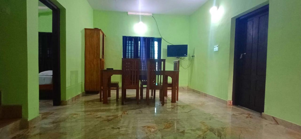 Empire Homestay Kalpetta Exterior photo