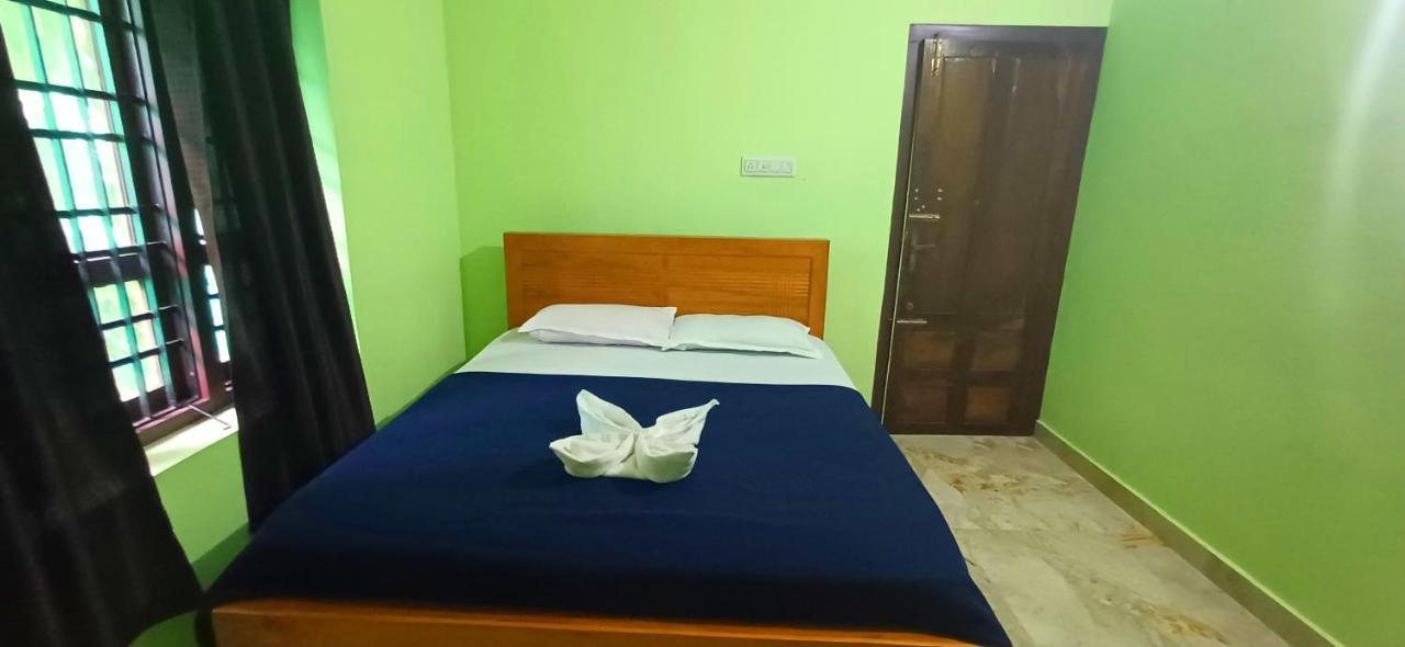 Empire Homestay Kalpetta Exterior photo