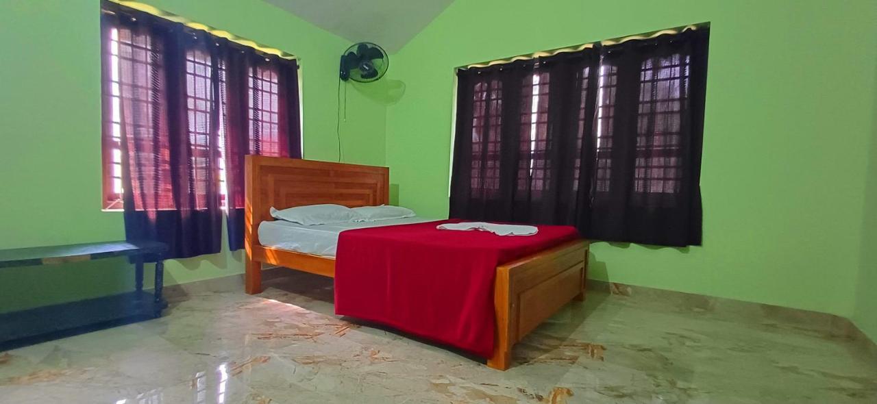Empire Homestay Kalpetta Exterior photo