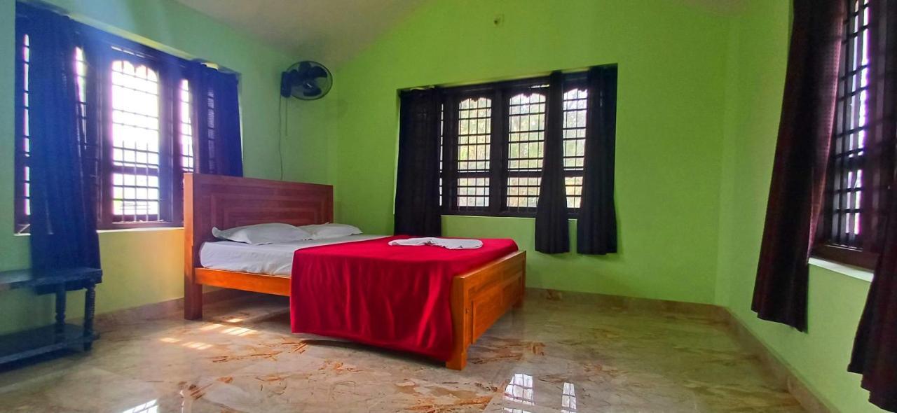 Empire Homestay Kalpetta Exterior photo